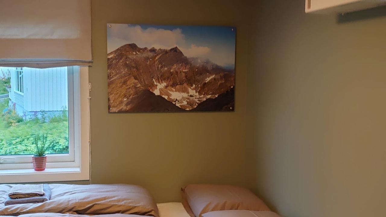 Pa Hjornet Gjestehus Skjervoy Buitenkant foto