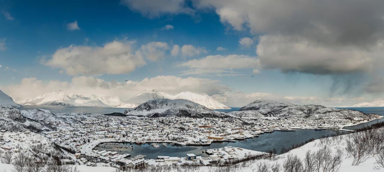 Pa Hjornet Gjestehus Skjervoy Buitenkant foto